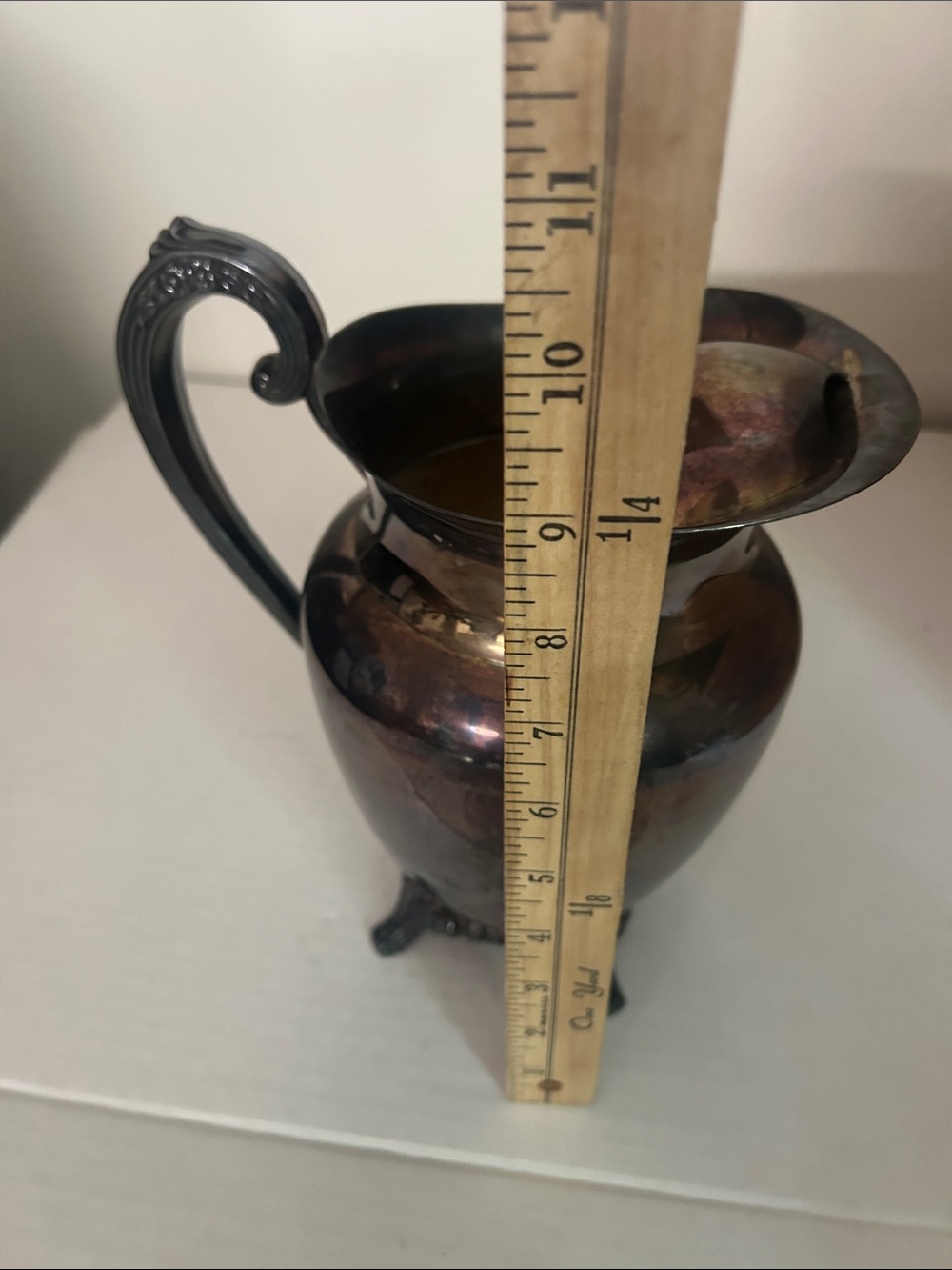 Oneida Water pitcher - Picture 4 of 4